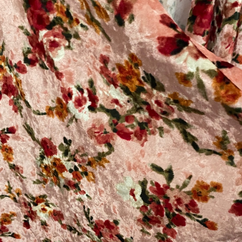 Pink Floral Velvet Long Cardigan - Picture 2 of 3